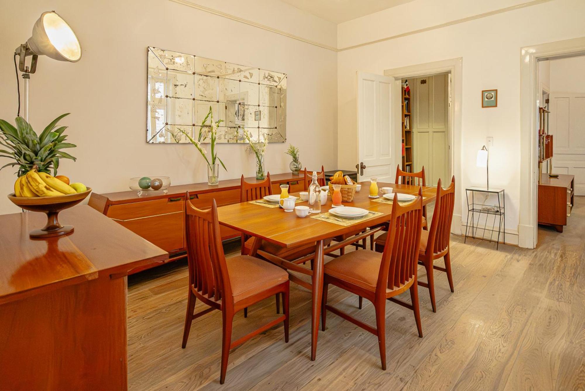 Villa Casa Chapulin-mexican Eclectic In Roma Norte